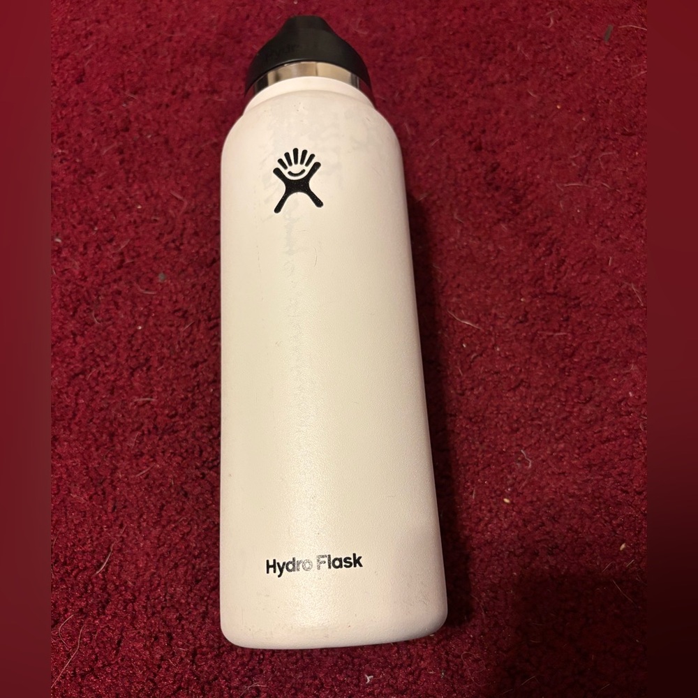 HYDRO FLASK 40oz WHITE BLACK STAINLESS STEEL WATER BOTTLE GUC COMPLETE
